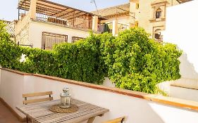 Carmen típico en Albaicín Granada con piscina y parking opcional